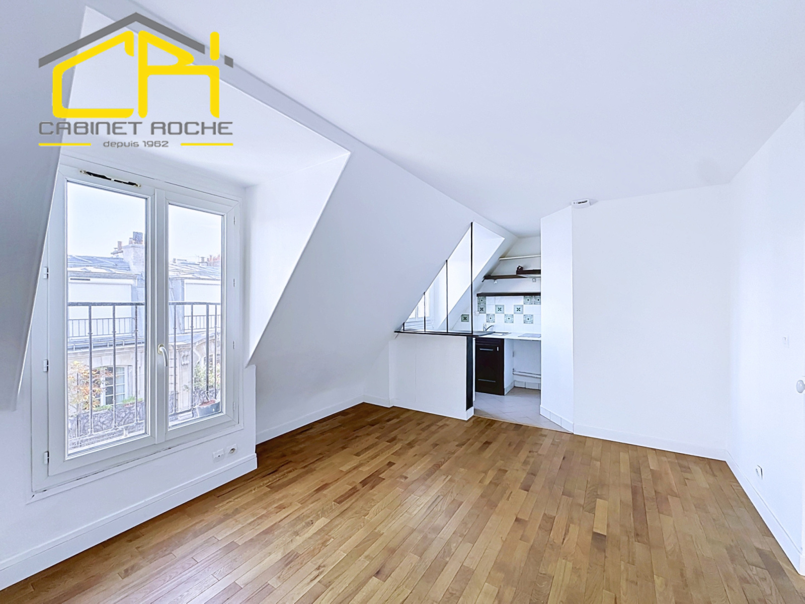 Image_1, Studio, Paris, ref :332